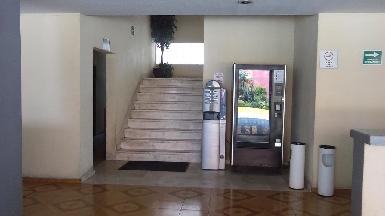 Hotel Aeropuerto Толука-де-Лердо Экстерьер фото