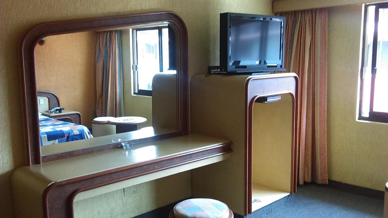 Hotel Aeropuerto Толука-де-Лердо Экстерьер фото