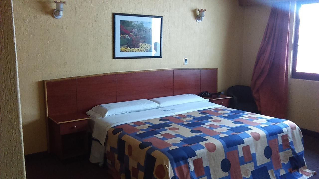Hotel Aeropuerto Толука-де-Лердо Экстерьер фото