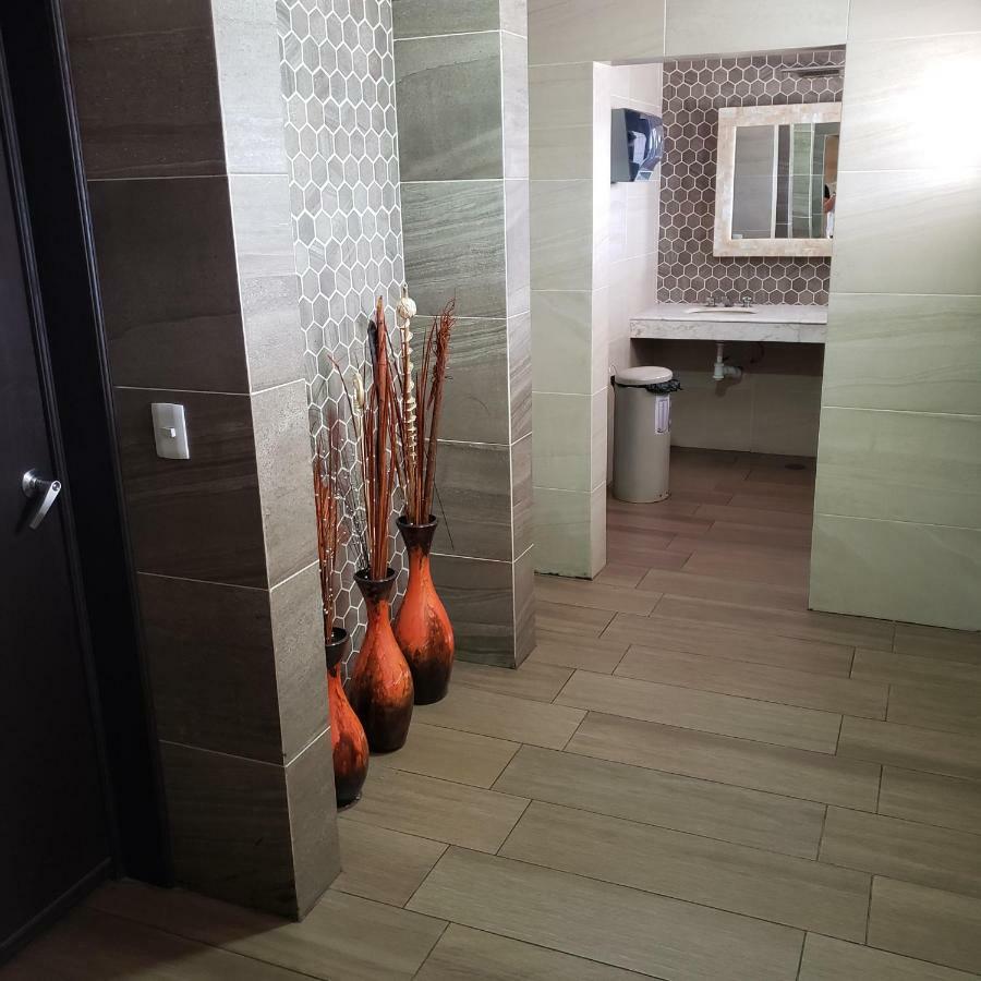 Hotel Aeropuerto Толука-де-Лердо Экстерьер фото